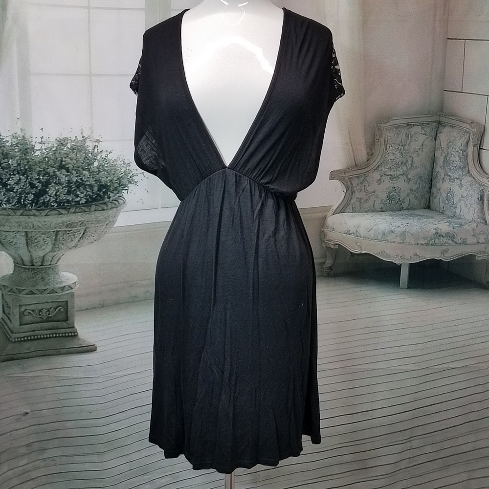 Jordan Taylor  lace dress size m black